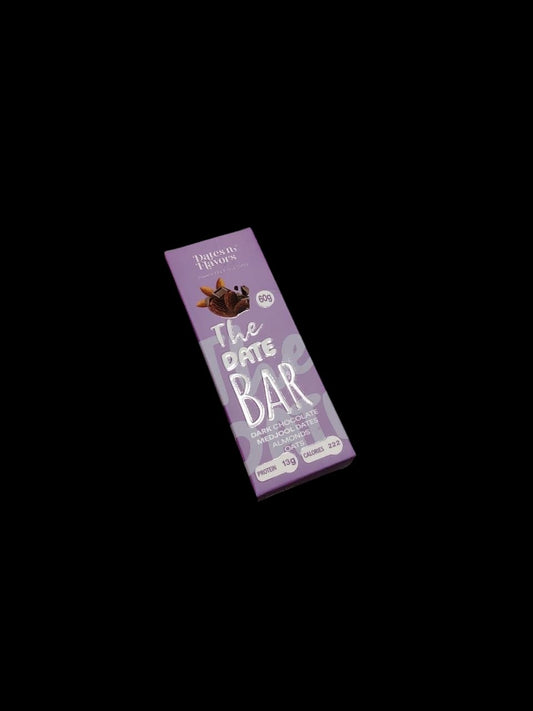 The Date Bar – Tume šokolaad, Medjool datlid & mandlid (80 g)